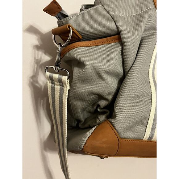 NWT Pottery Barn Classic Diaper Bag Tote Canvas Leather Embroidered “T” Monogram - Picture 16 of 16